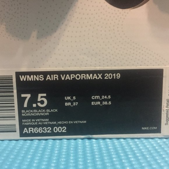Nike Air VaporMax 2019 Throwback Future Shoes - Picture 13 of 13